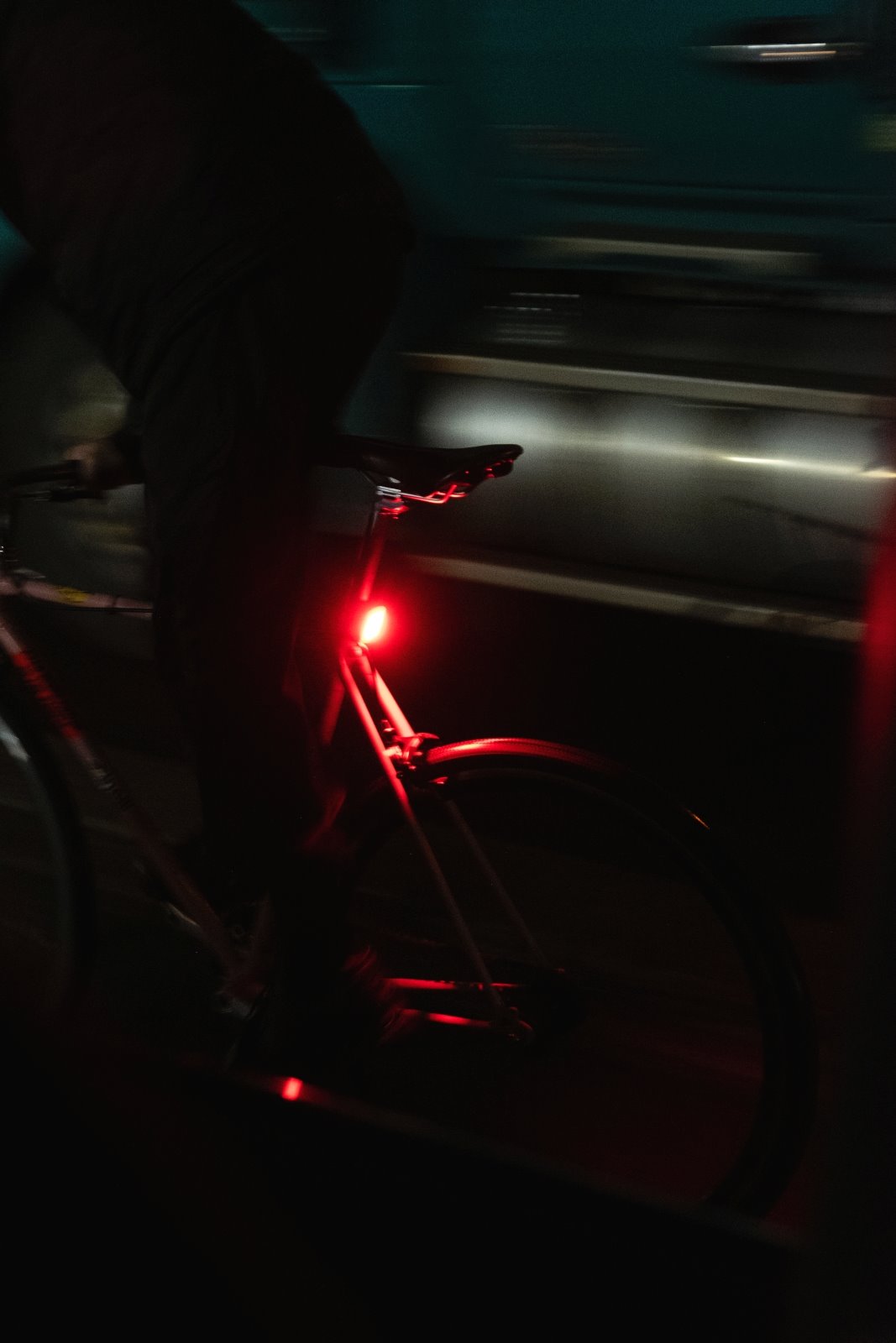 Zestaw lamp Knog Blinder Pro 900 + Blinder Square