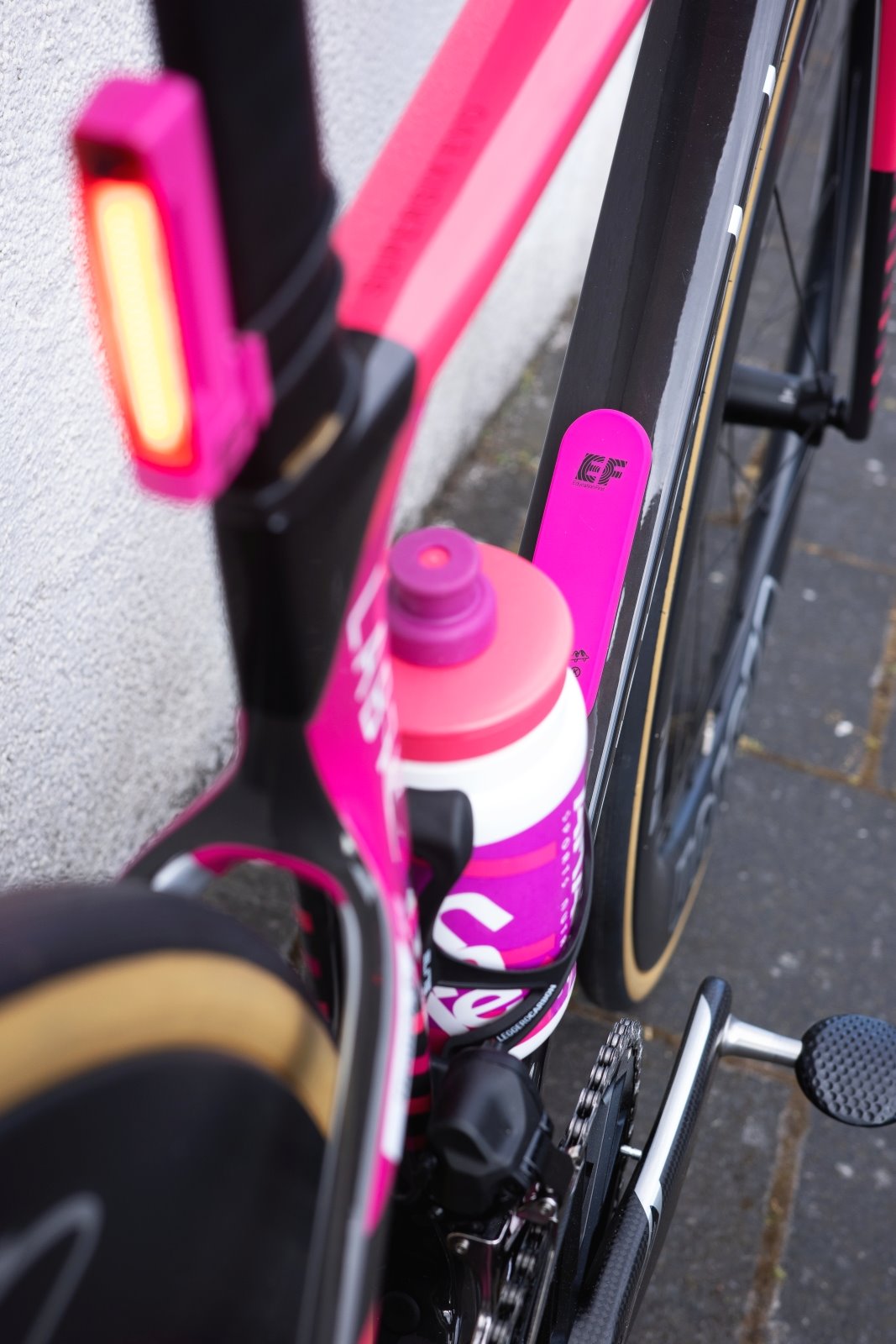 Alarm i lokalizator Knog Scout Limited EF
