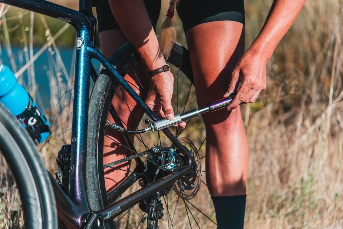 Pompka Lezyne Pocket Drive PRO - Neo Metallic