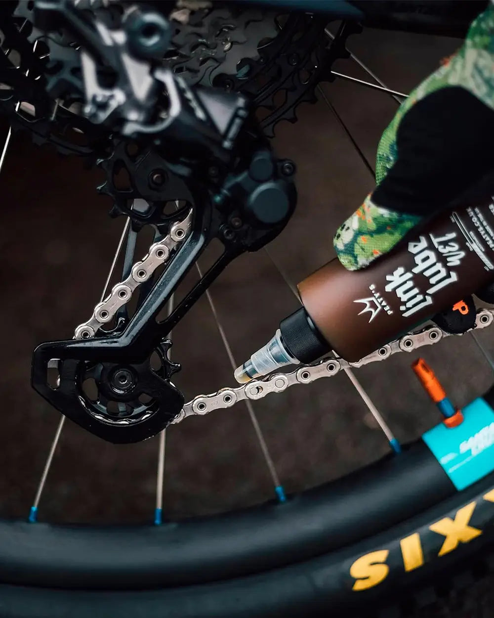 Smar Peaty's LinkLube Wet Weather – na łańcuchu | Najs Bike