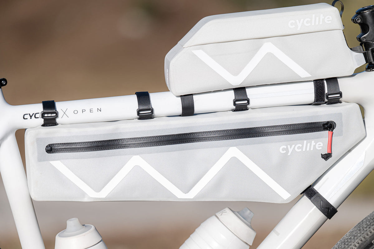Cyclite Frame Bag XT 3,2 l, jasnoszara, w długiej ramie z dwoma bidonami