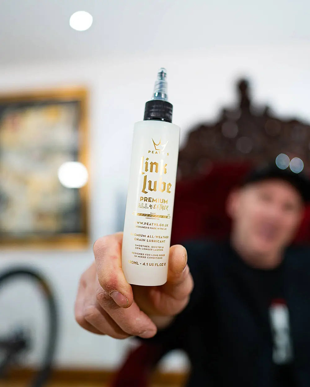 Smar Peaty's LinkLube All-Weather Premium – butelka w dłoni | Najs Bike