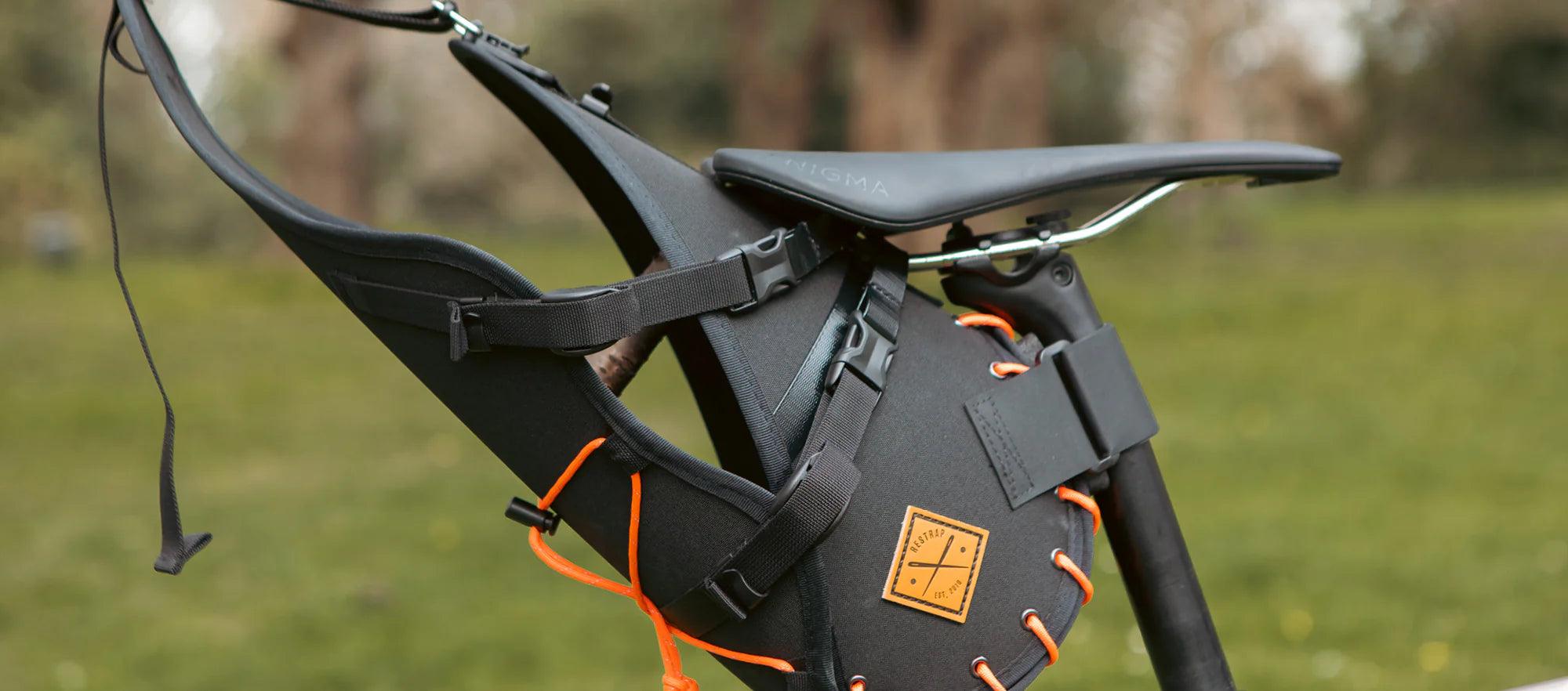 Restrap-18L-Saddle-Bag-Lifestyle2_2000x_aa49c4eb-26ee-48c6-af6d-d69d98a218bc - Najs Bike