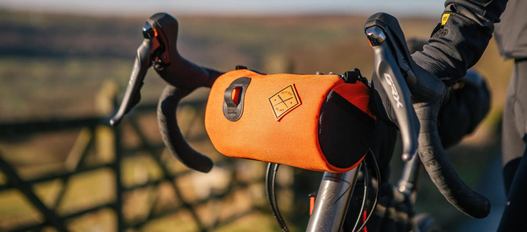 Restrap-Canister-Bag-Lifestyle3_2000x_f7c24436-1161-43ad-aab0-d443e15c9b7f - Najs Bike