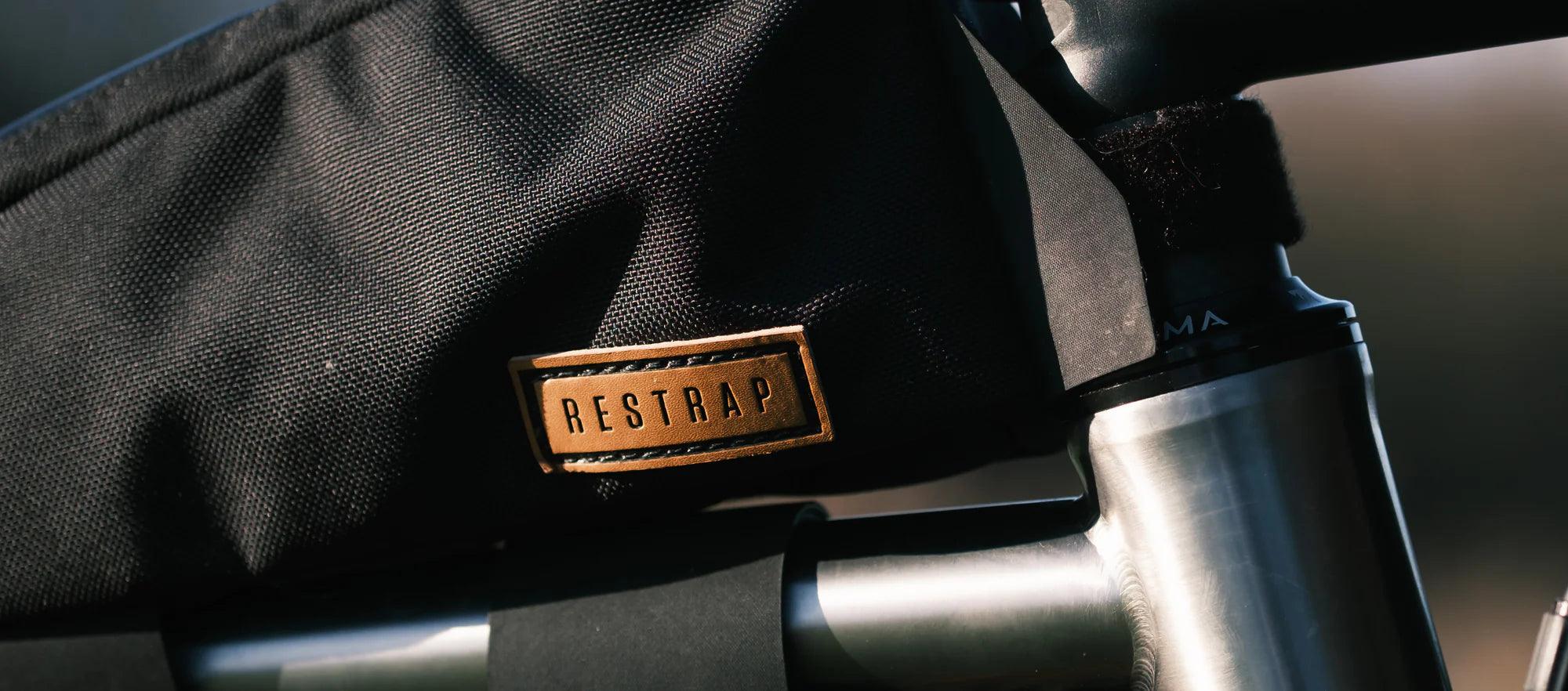 Restrap-Top-Tube-Bag-Lifestyle2_2000x_f38a17fa-2438-4aab-a0e0-38258060c540 - Najs Bike