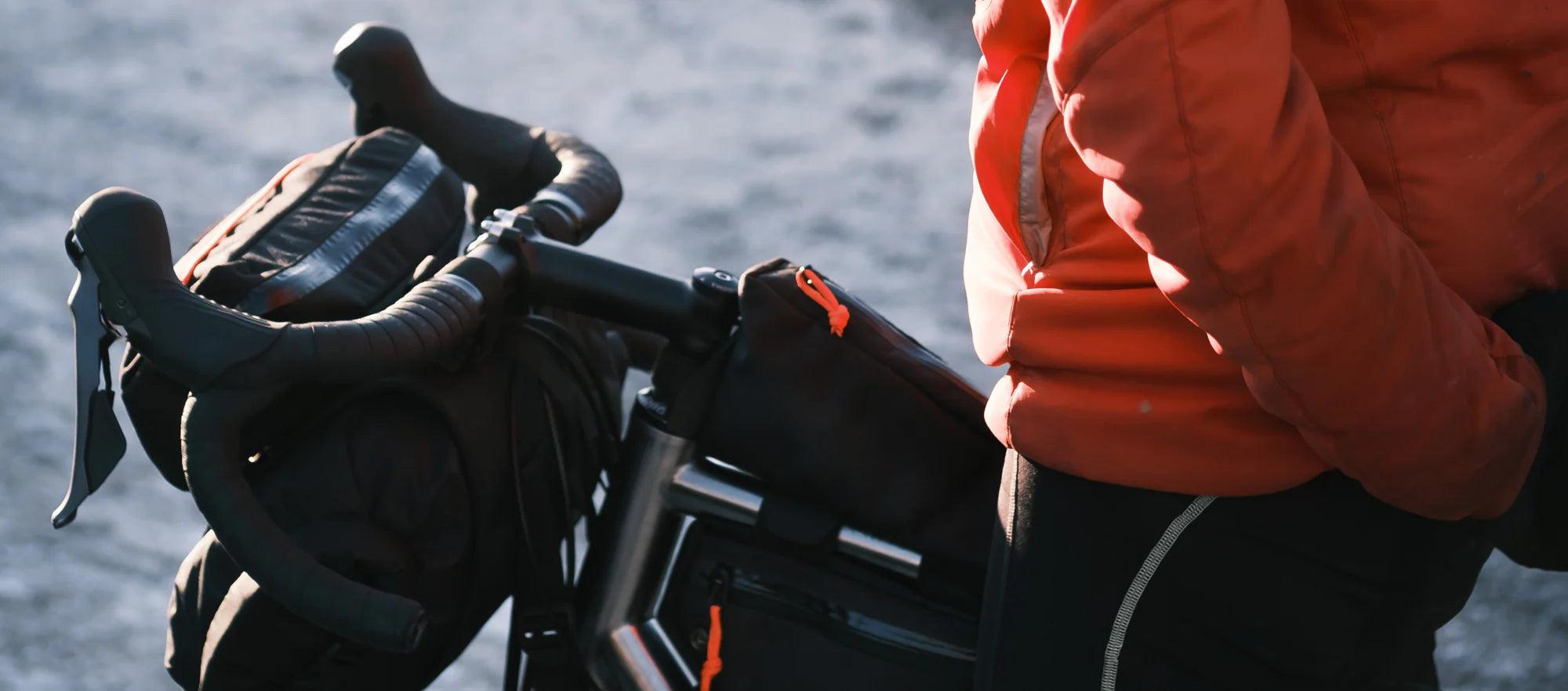 Restrap-Top-Tube-Bag-Lifestyle_2000x_82590094-c90d-473e-a524-2cabfd2ff411 - Najs Bike
