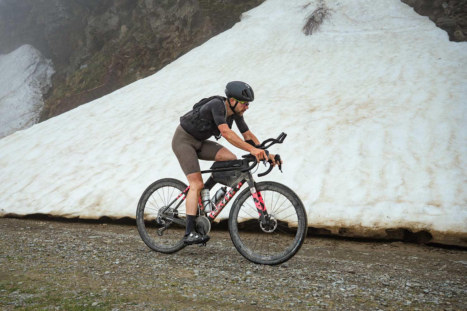 Apidura Aero Bolt-On Long Top Tube Module — w akcji
