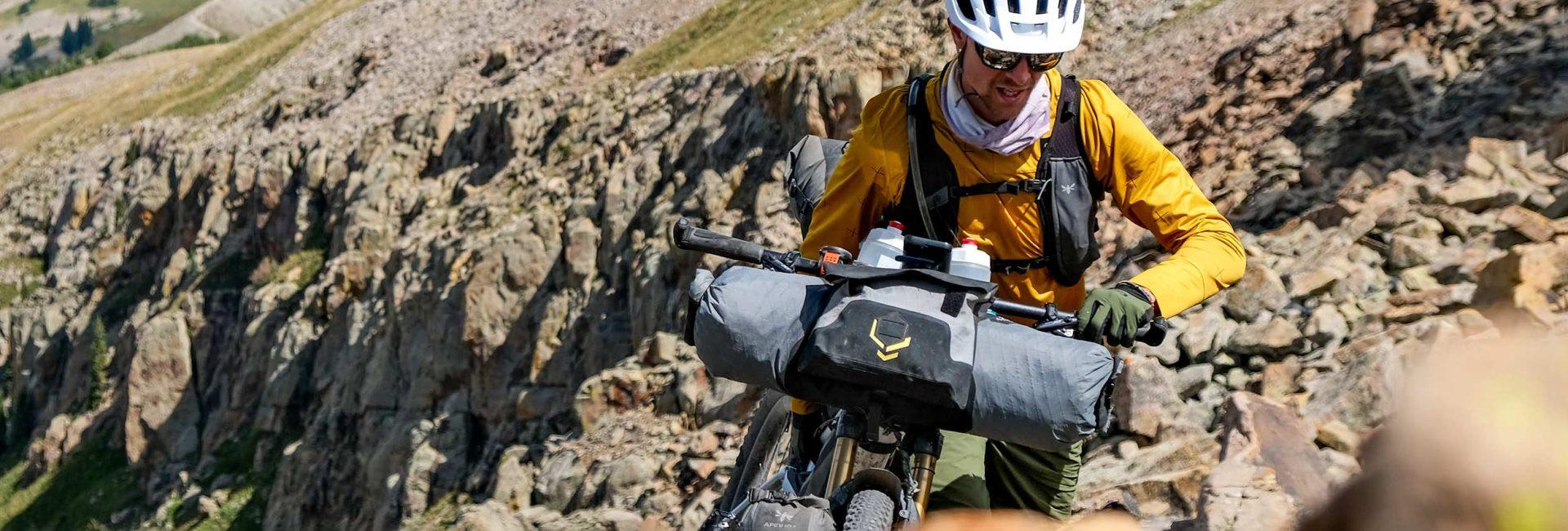 apidura-backcountry-accessory-pocket-banner-2-1920x650 - Najs Bike