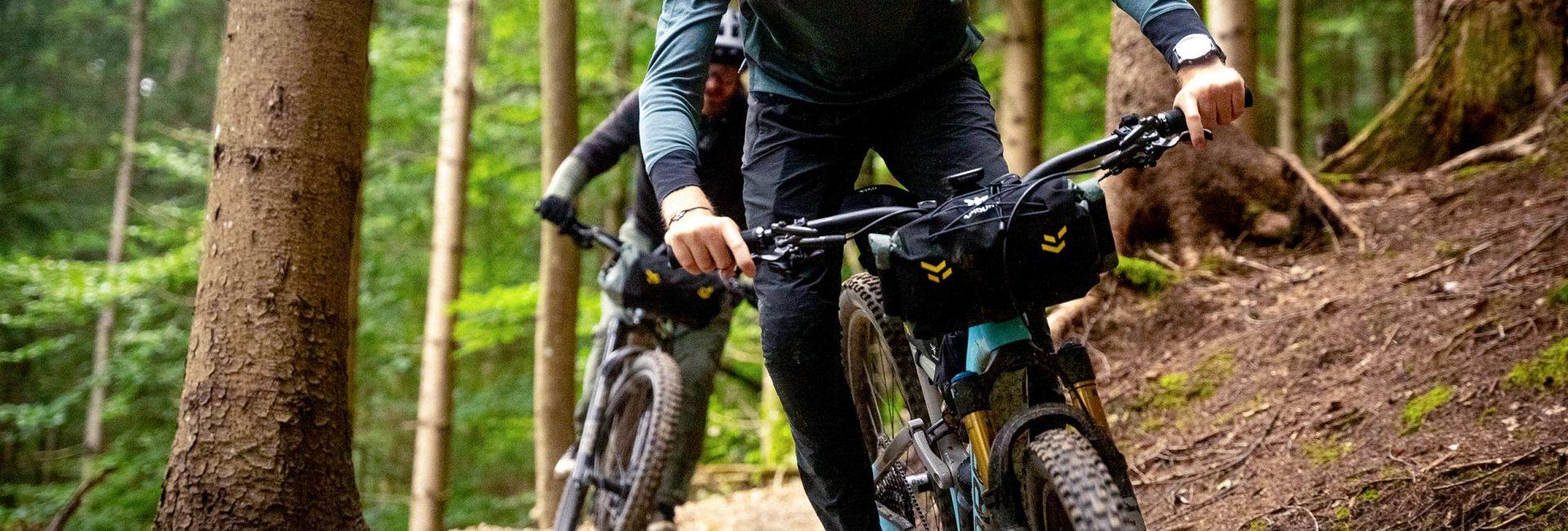 apidura-backcountry-handlebar-pack-banner-2-1920x650 - Najs Bike