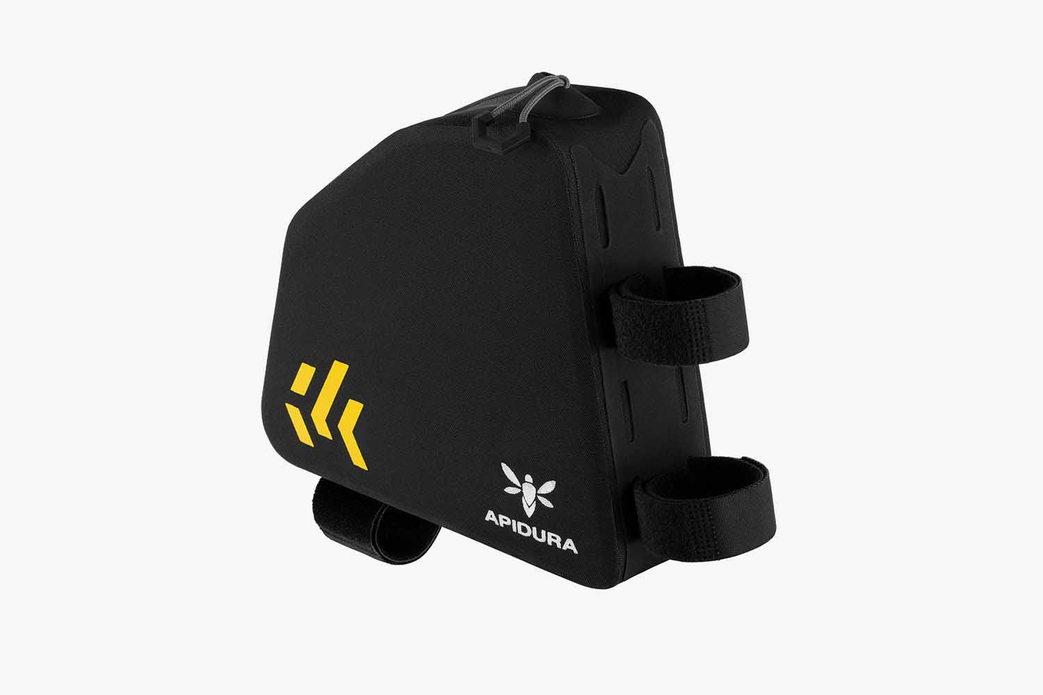 Apidura Backcountry Rear Top Tube Bag 1L na rowerze MTB