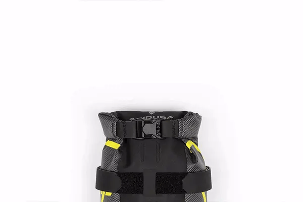 apidura-expedition-fork-pack-3l-feature-flexible-capacity-ezgif.com-gif-to-webp-converter - Najs Bike