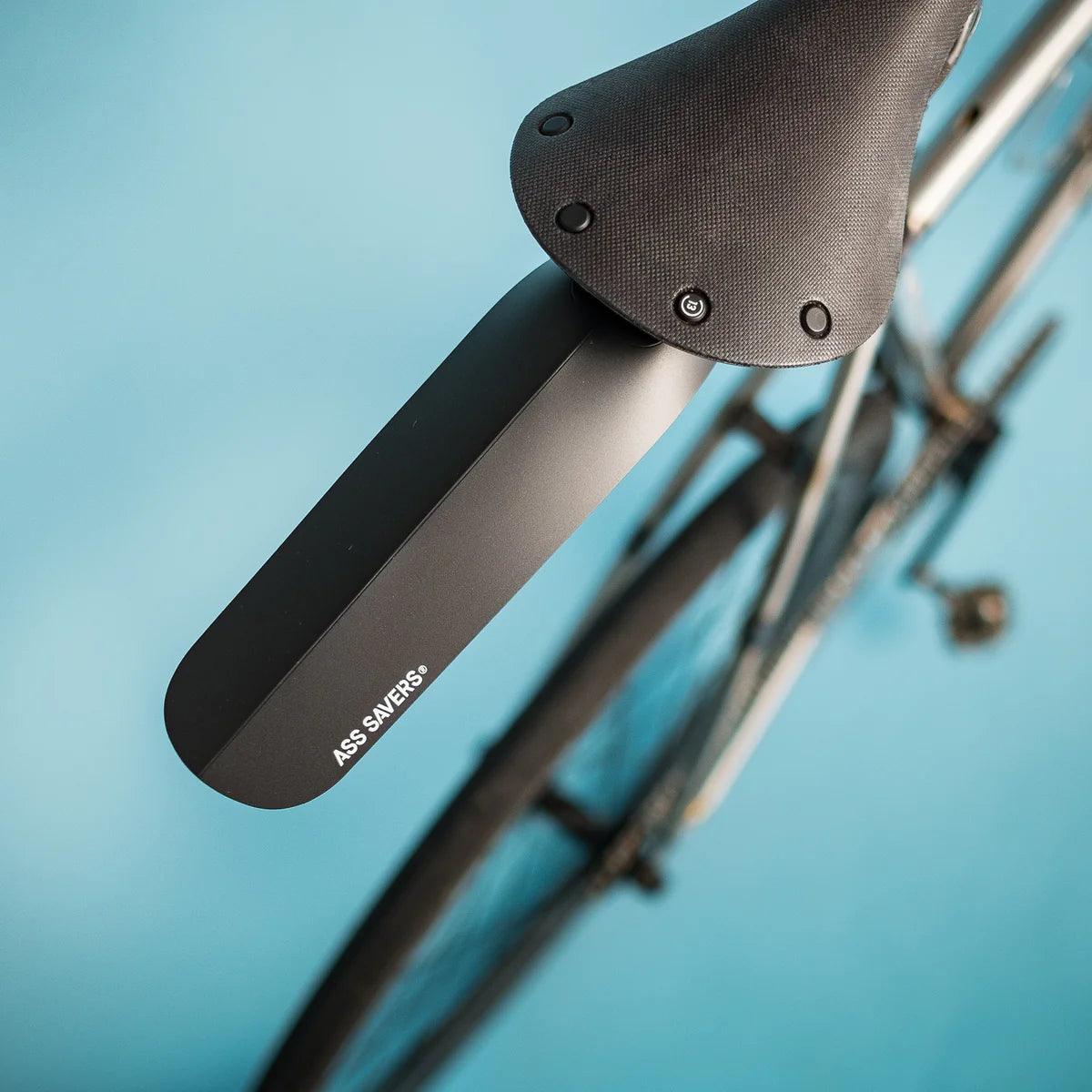 ass-saver-regular-black-mounted-on-saddle-mudguard_1200x_c25798f6-59e8-406a-a9d3-aa454d3cb334 - Najs Bike
