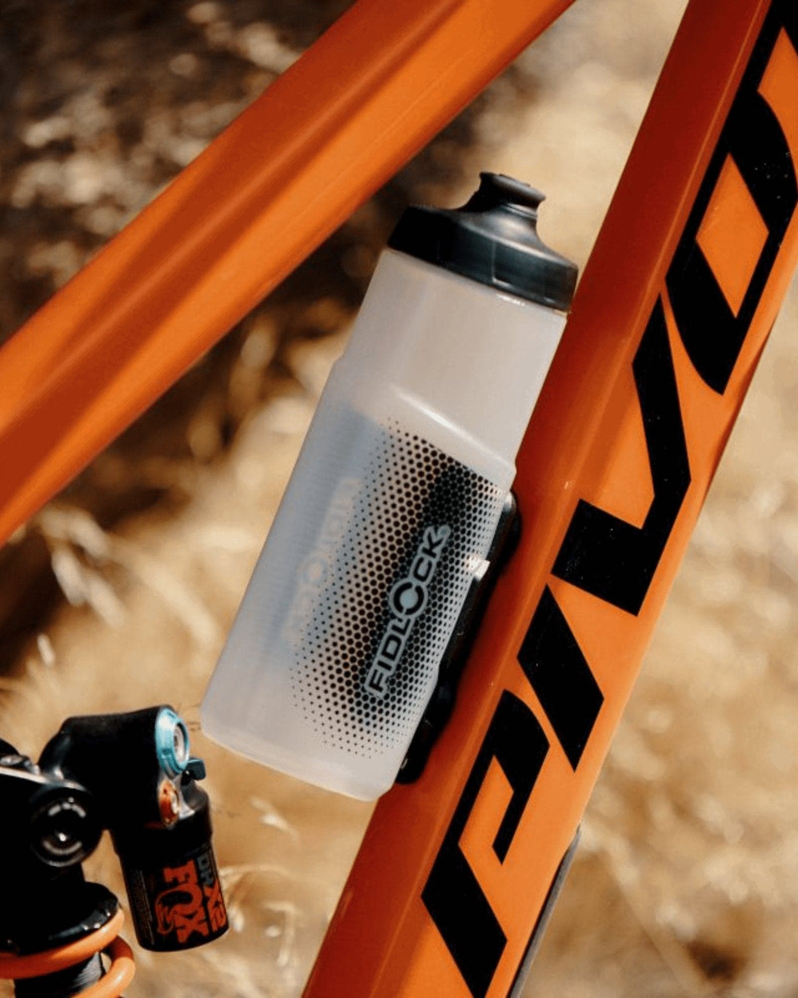 Bidon Fidlock Twist 600 ml + baza magnetyczna - Najs Bike