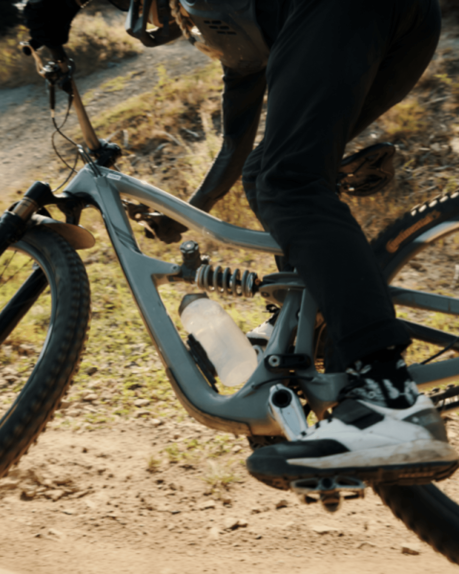 Bidon Fidlock Twist 750 ml Compact + baza magnetyczna - Najs Bike