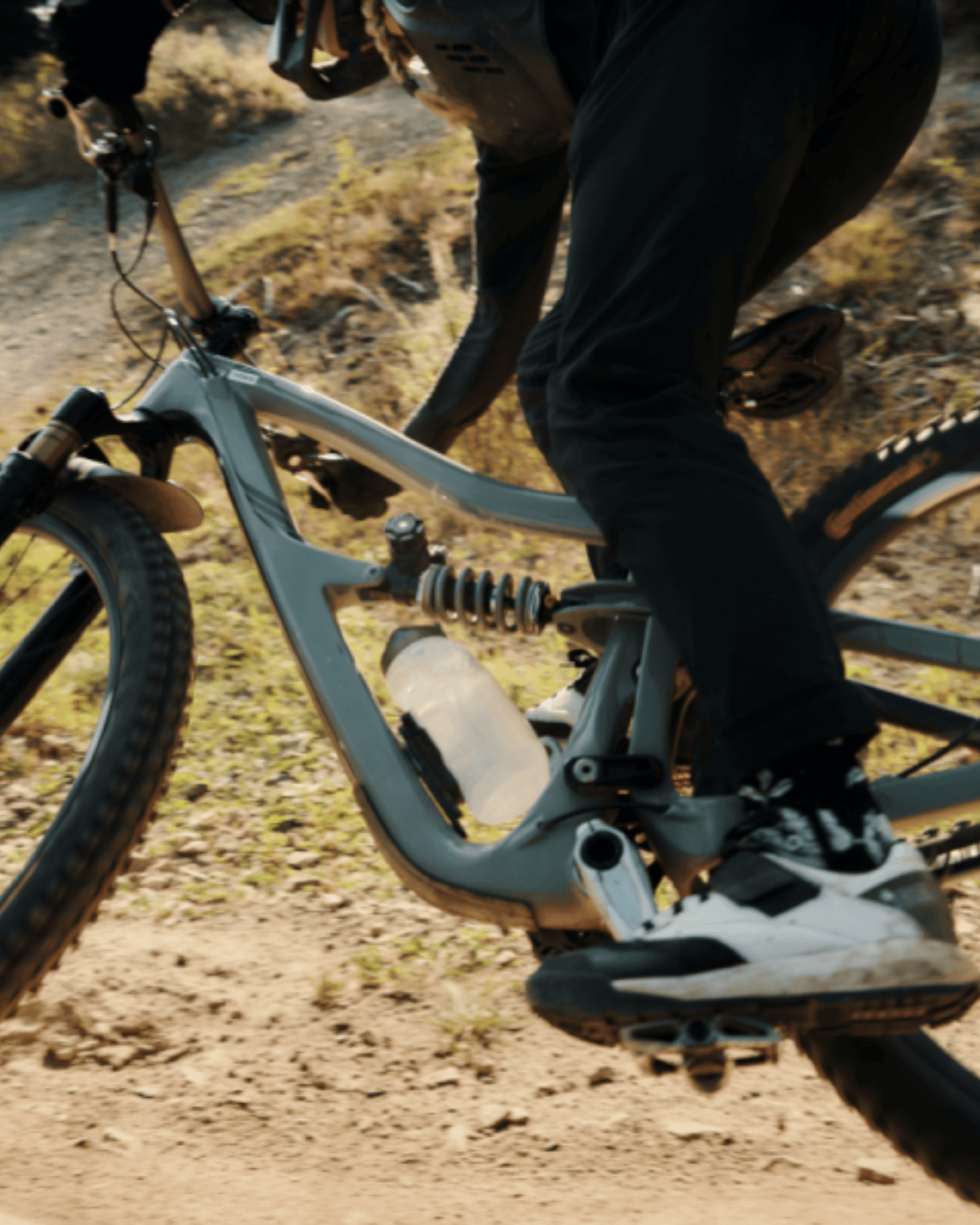 Bidon Fidlock Twist 750 ml Compact + baza magnetyczna - Najs Bike