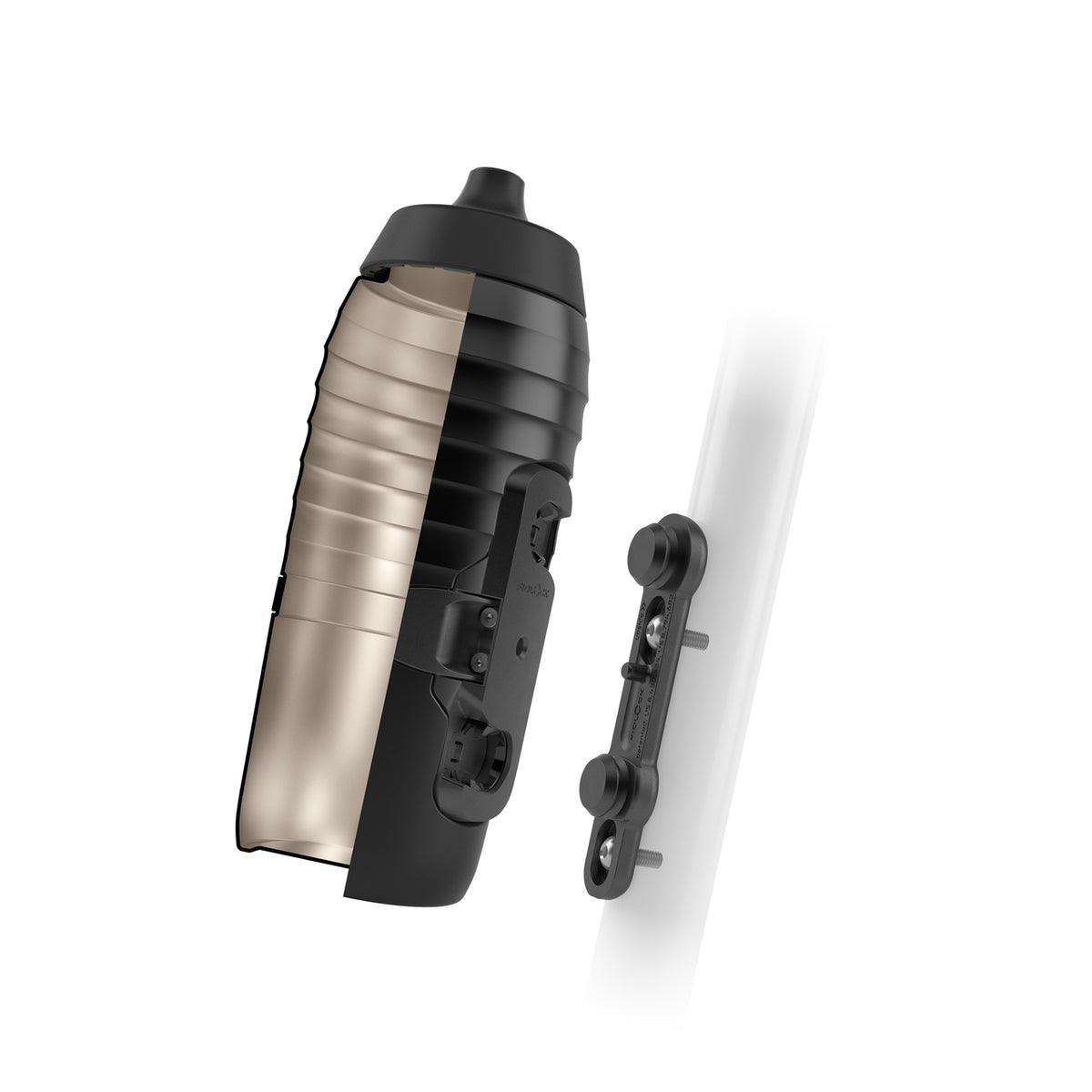 Bidon Fidlock TWIST x KEEGO 600 ml – przekrój butelki z tytanową warstwą i baza na ramie | Najs Bike