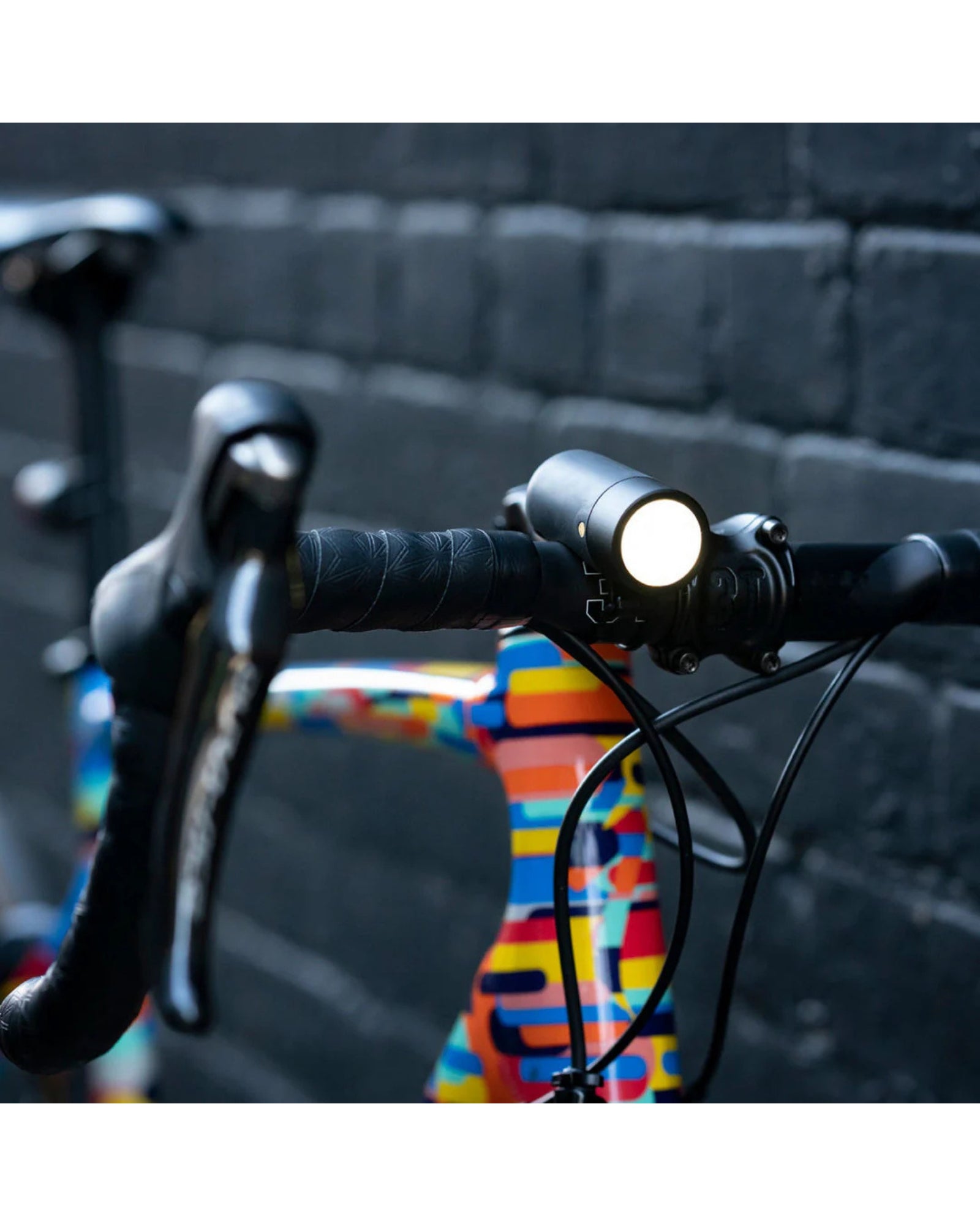 Lampa przednia Knog Plug 250lm - Najs Bike