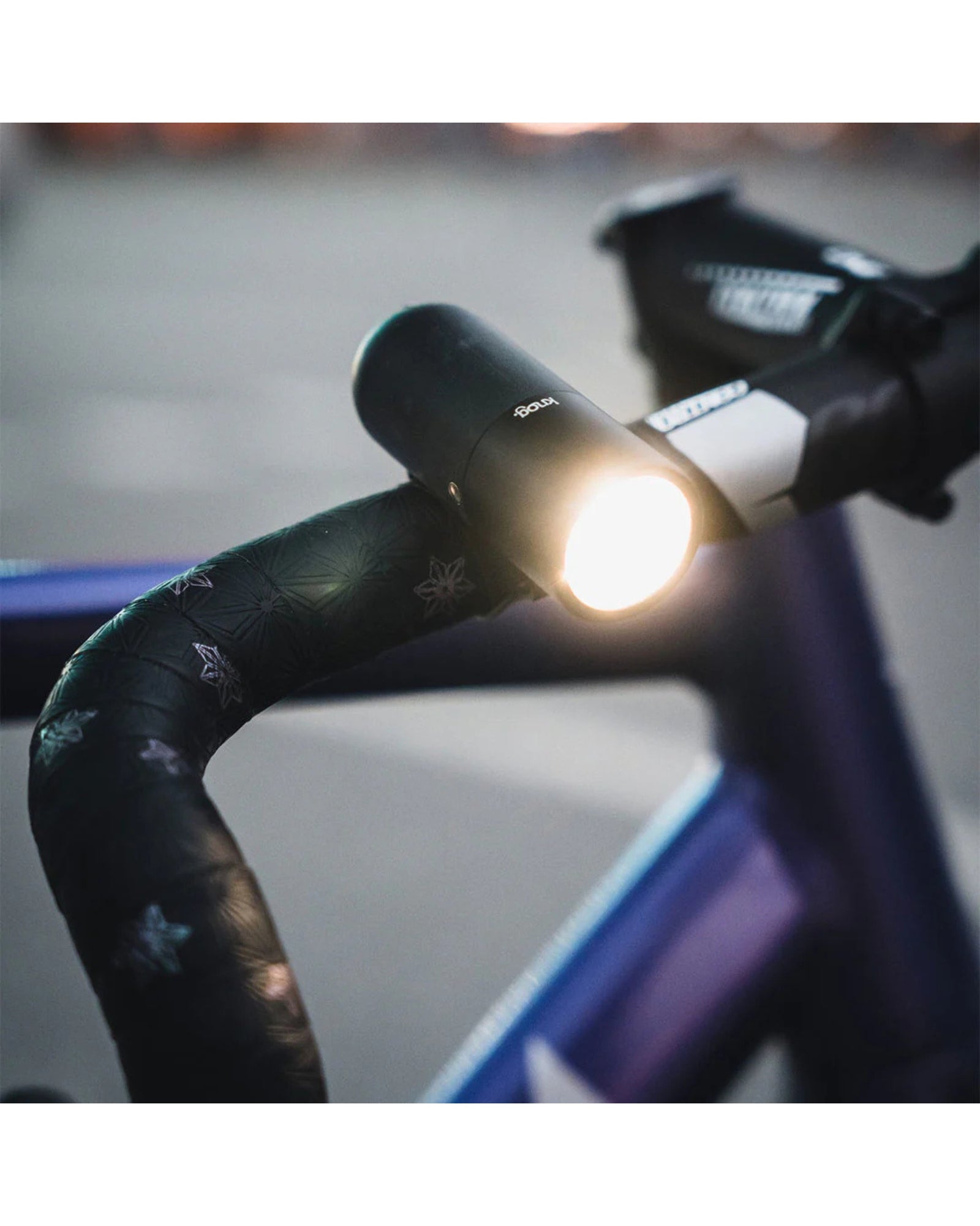 Lampa przednia Knog Plugger Ninja 350lm - Najs Bike