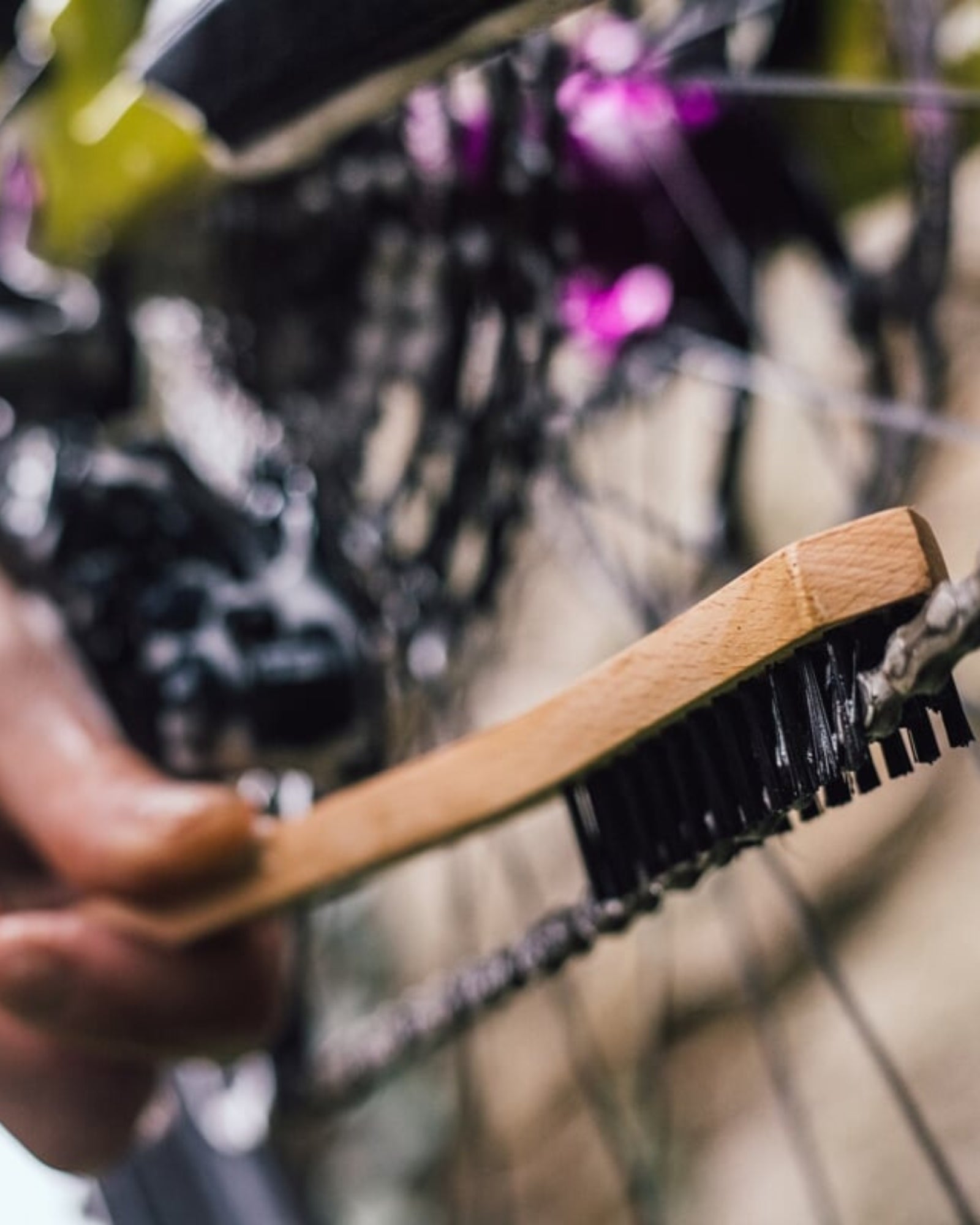 Peaty's Drivetrain Brush – Szczotka do Czyszczenia Napędu - Najs Bike