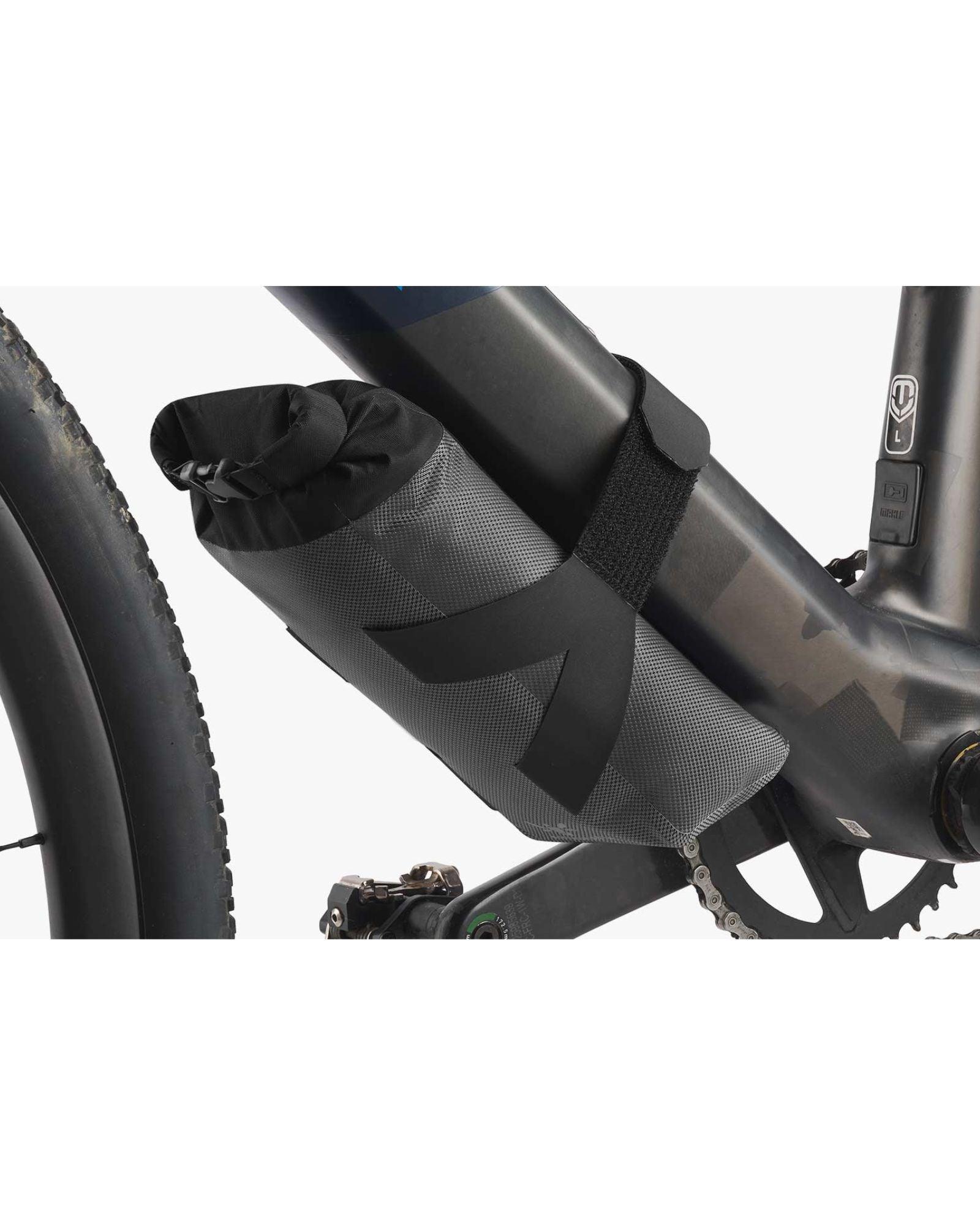 Zwijane zamknięcie torby Apidura Expedition E-Bike Charger Pack 1.6L