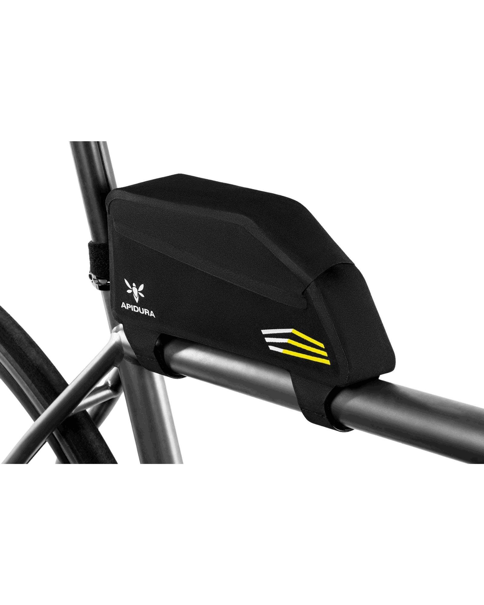 Wnętrze torby Apidura Racing Top Tube Pack 1L z wyściółką z pianki