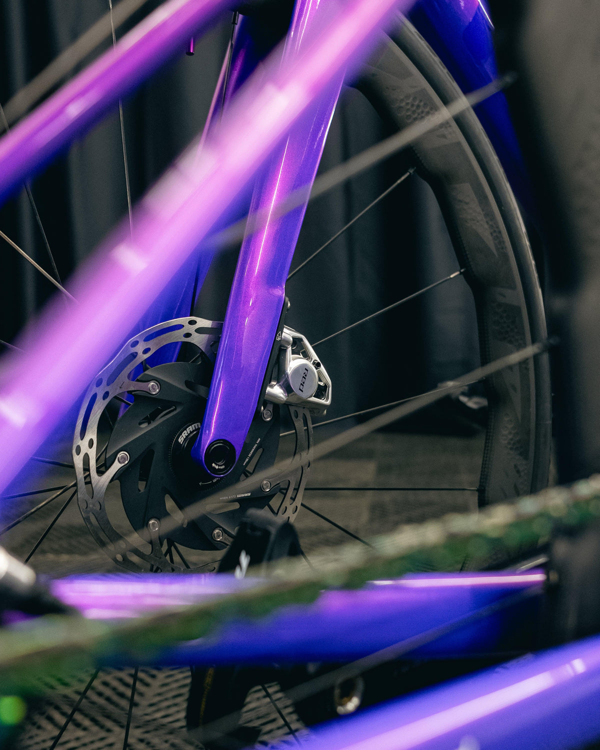 Oklejanie roweru folią ochronną PPF - realizacja Najs Bike Wrap Szczecin