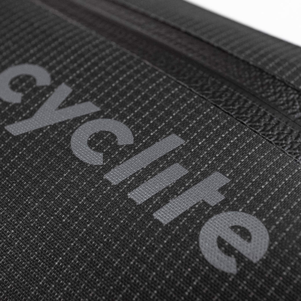Cyclite Frame Bag Large, czarna, tkanina ripstop z bliska