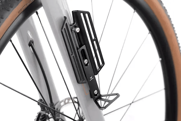 apidura-innovation-lab-cargo-cage-feature-versatile-fit-ezgif.com-gif-to-webp-converter - Najs Bike